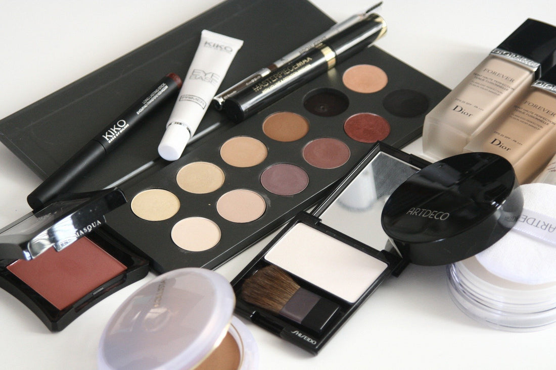 What is the role of the palette in the makeup profession? - HOK Makeup