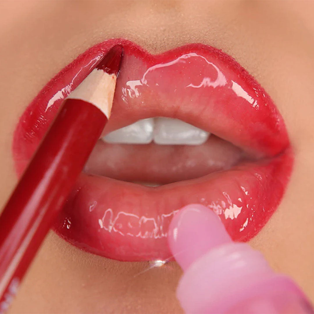 Makeup Revolution Clueless x Revolution Lip Gloss