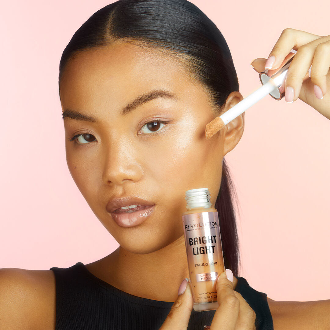 Makeup Revolution Bright Light Face Glow HOK Makeup