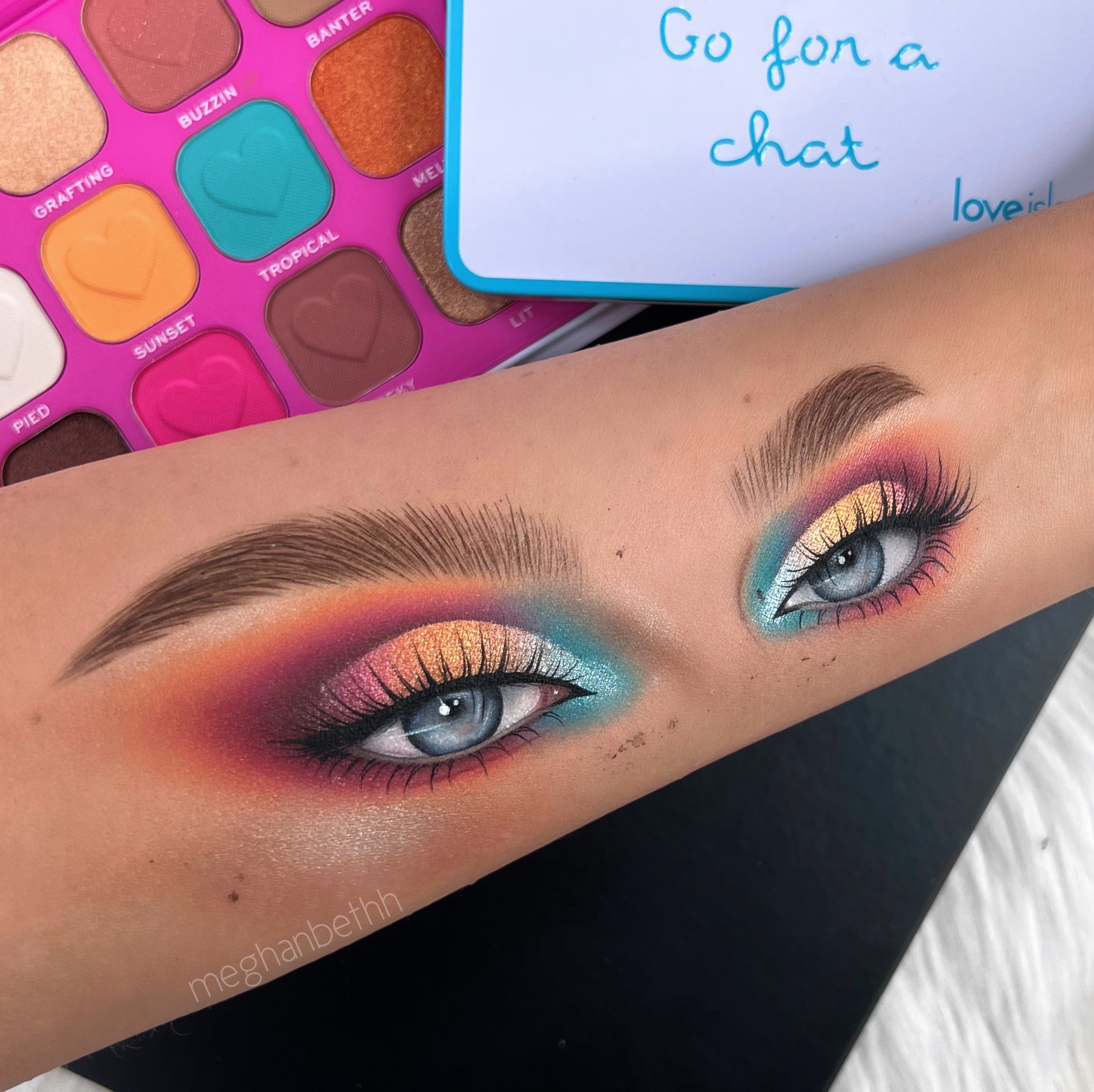 Makeup Revolution x Love Island Go for a Chat Dynamic Palette